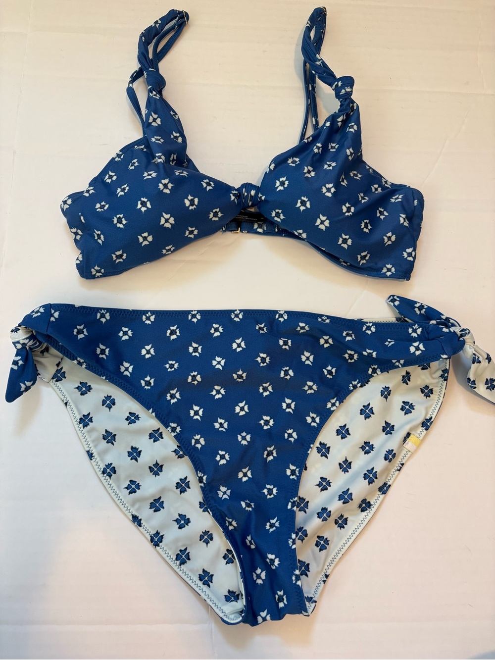 Summersalt Blue and White Pattern Two Piece Bikini Swimsuit Size 4